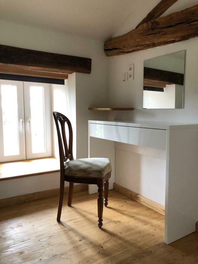 The Walnut Tree Gite Le Dorat Exterior foto